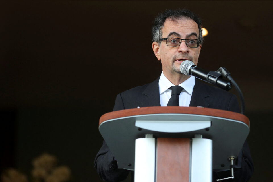 British ambassador to Mexico sacked after pointing gun at embassy employee