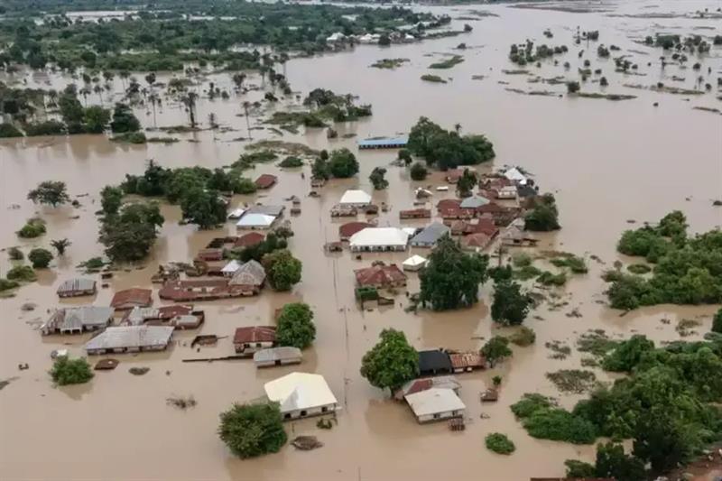 At least 115 killed in floods in central Nigeria