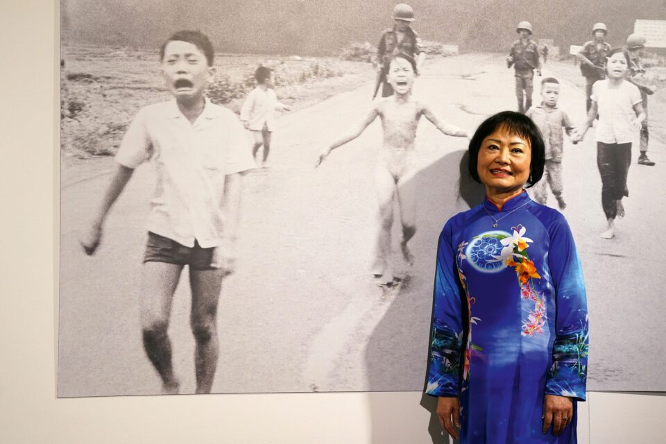 ‘Napalm Girl’ may be work of different photographer, World Press Photo says