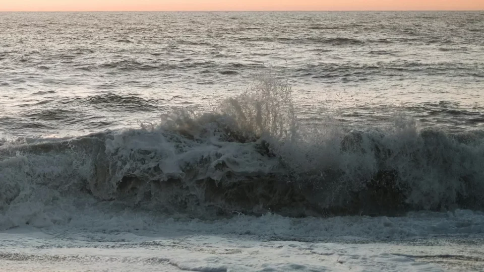 Powerful earthquake could raise Pacific north-west sea levels ‘dramatically’ – study