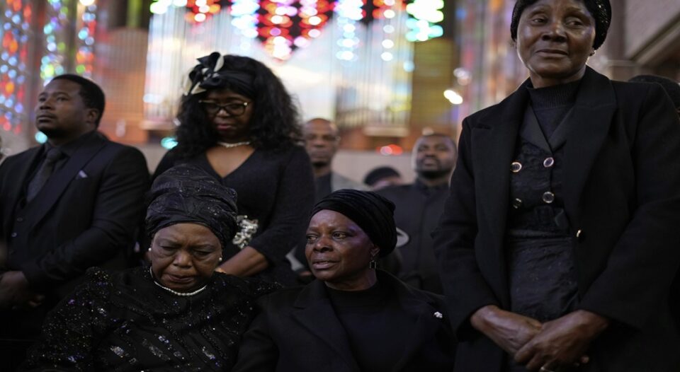 Mourners left waiting as court orders halt to former Zambian president’s funeral