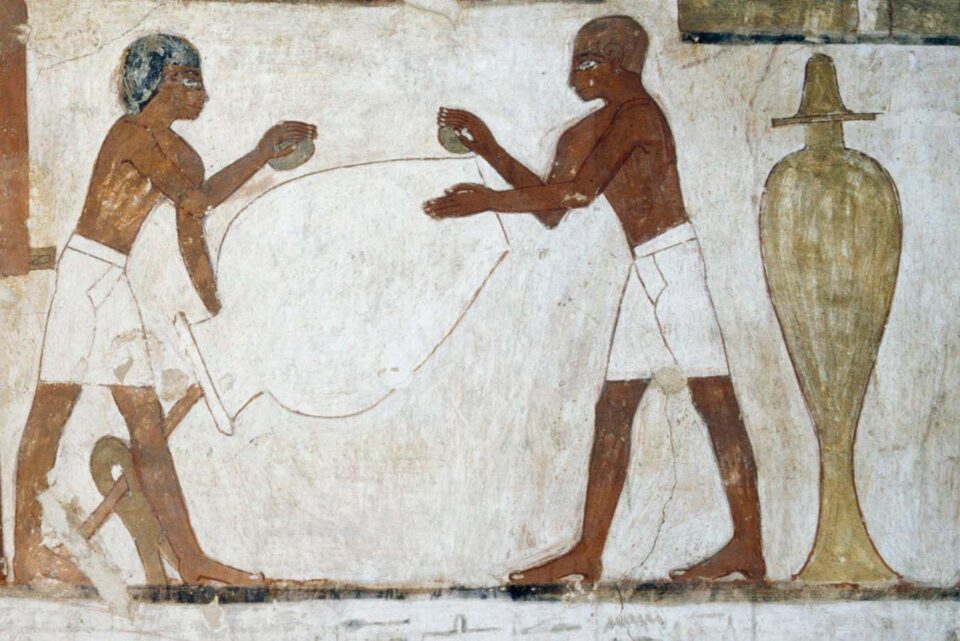 Skeleton found in pot is first ancient Egyptian to undergo whole genome analysis