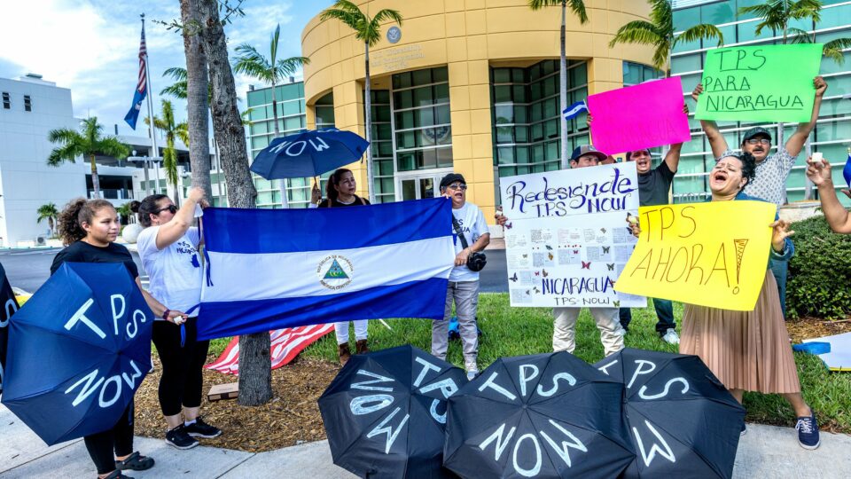 Trump ends deportation protections for people from Honduras and Nicaragua